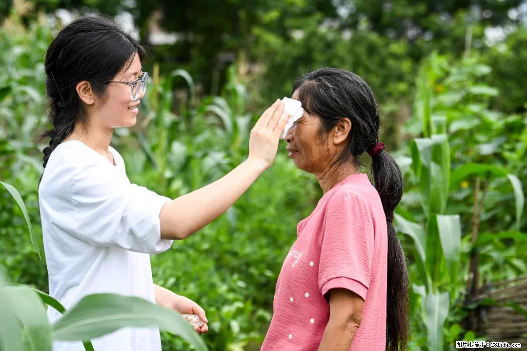 全网追的“扁担女孩”,找了一份暑假工,时薪12元 - 惠州生活资讯 - 惠州28生活网 huizhou.28life.com
